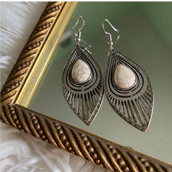 Mixed Metals Boho Jewellery Bundle - Picture 6 of 6